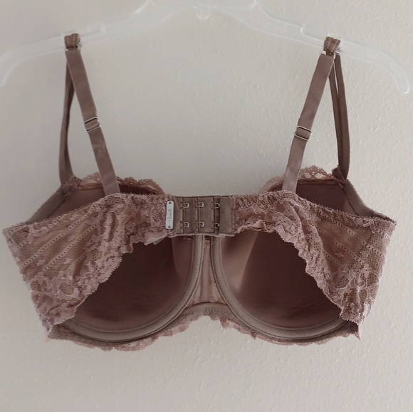 Chantelle Full Coverage Bra, 36DDD - Picture 6 of 15